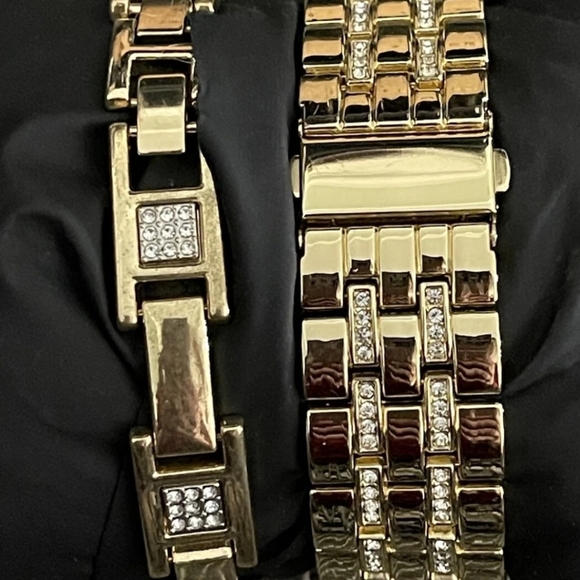 American Exchange Mens Metal Gold Watch & Bracelet Set New Gift - Picture 2 of 8